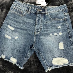Men’s distressed jean shorts